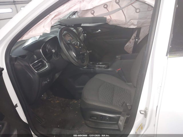 3GNAXKEV4KS666863 Chevrolet EQUINOX LT