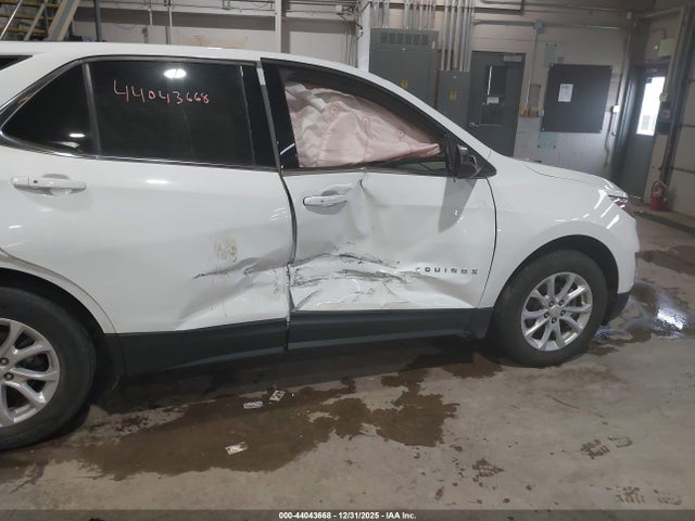 3GNAXKEV4KS666863 Chevrolet EQUINOX LT