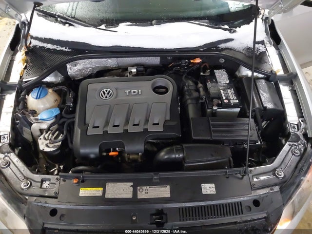 44043699 :رقم المزاد ، 1VWBN7A38DC030201 vin ، 2013 Volkswagen Passat 2.0l Tdi Se مزاد بيع