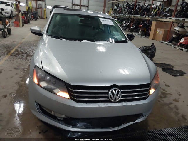 44043699 :رقم المزاد ، 1VWBN7A38DC030201 vin ، 2013 Volkswagen Passat 2.0l Tdi Se مزاد بيع
