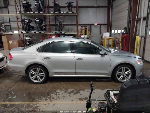 44043699 :رقم المزاد ، 1VWBN7A38DC030201 vin ، 2013 Volkswagen Passat 2.0l Tdi Se مزاد بيع