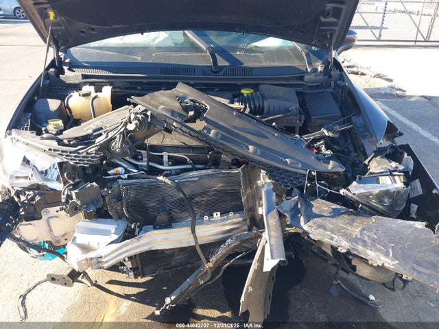 44043707 :رقم المزاد ، 2C4RC1CG4PR535961 vin ، 2023 Chrysler Voyager Lx مزاد بيع