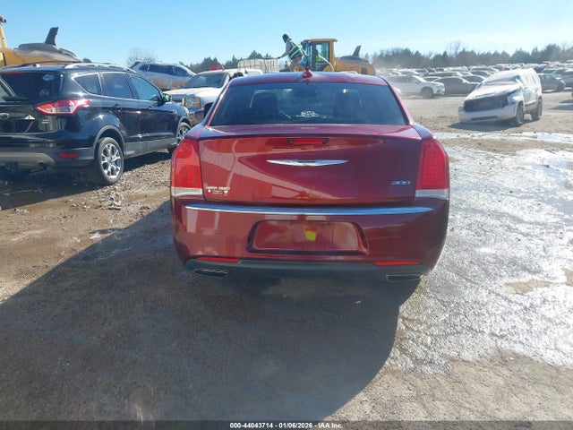 2017 Chrysler 300 Limited მანქანა იყიდება აუქციონზე, vin: 2C3CCAAG7HH668072, აუქციონის ნომერი: 44043714
