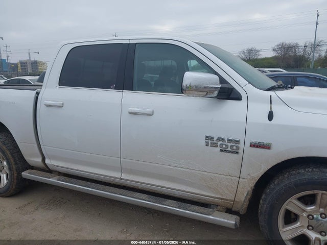 1C6RR6LT8KS586239 RAM 1500 Classic Lone Star Silver 4x2 5&#039;7 Box