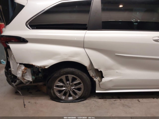 2021 TOYOTA SIENNA 5TDYSKFC2MS027729 Photo 5