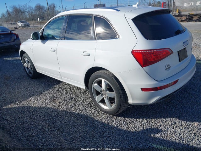 2012 AUDI Q5 WA1DKAFP1CA059766 Photo 2