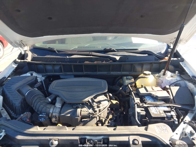 2017 CADILLAC XT5 1GYKNBRS1HZ241996 Photo 9