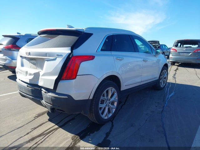 2017 CADILLAC XT5 1GYKNBRS1HZ241996 Photo 3
