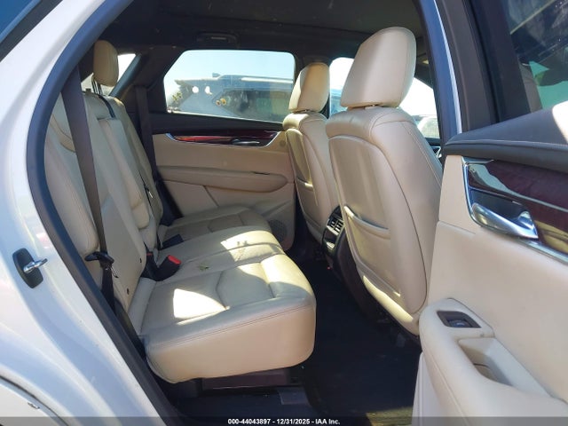 2017 CADILLAC XT5 1GYKNBRS1HZ241996 Photo 7