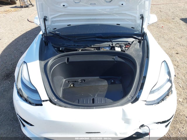 2018 TESLA MODEL 3 5YJ3E1EB0JF106532 Photo 9