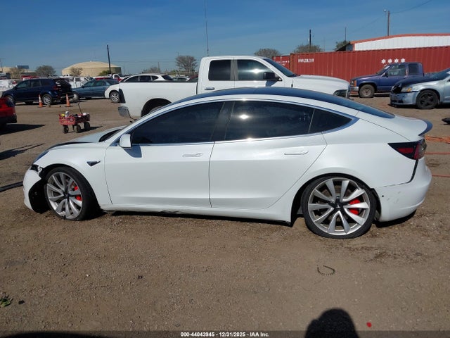 Aukcja sprzedaży 2018 Tesla Model 3 Long Range/performance, vin: 5YJ3E1EB0JF106532, numer aukcji: 44043945