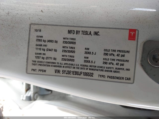 2018 TESLA MODEL 3 5YJ3E1EB0JF106532 Photo 8