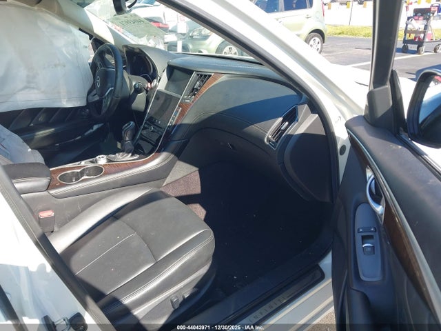 44043971 :رقم المزاد ، JN1EV7AP0KM518278 vin ، 2019 Infiniti Q50 3.0t Luxe مزاد بيع