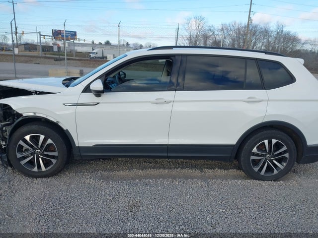 3VV0B7AX0NM121793 Volkswagen Tiguan 2.0t S