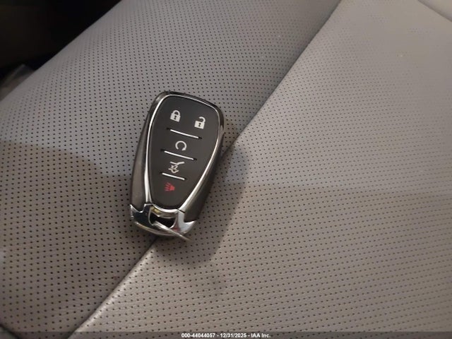 Продажа на аукционе авто 2018 Chevrolet Traverse Premier, vin: 1GNERKKW6JJ101829, номер лота: 44044057