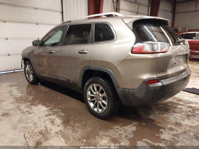 44044068 :رقم المزاد ، 1C4PJLLB0KD222897 vin ، 2019 Jeep Cherokee Latitude Plus Fwd مزاد بيع