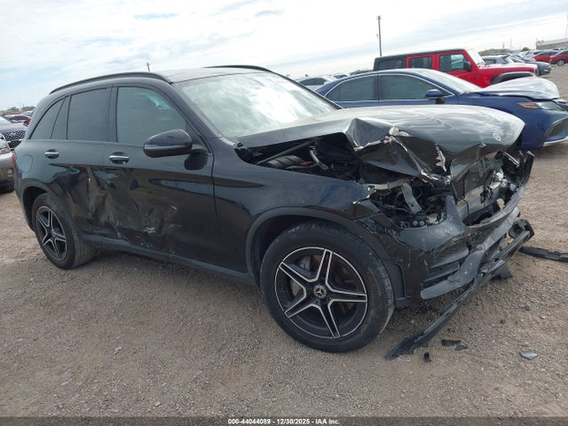 2020 MERCEDES-BENZ GLC 300 WDC0G8DB7LF733843