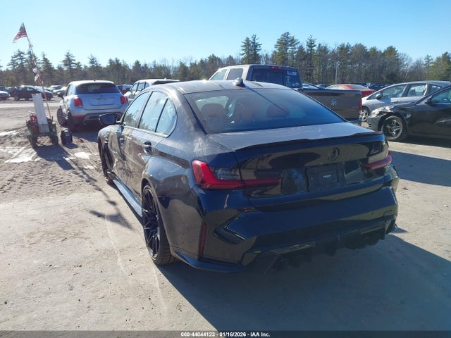 2022 BMW M3 WBS43AY05NFM48489 Photo 2