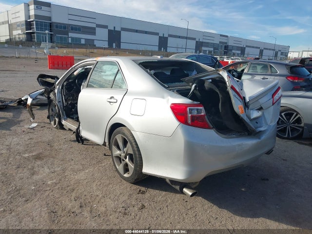 2012 Toyota Camry Se V6 მანქანა იყიდება აუქციონზე, vin: 4T1BK1FK7CU501638, აუქციონის ნომერი: 44044128