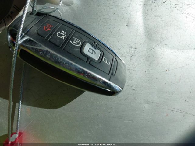 2017 LINCOLN MKC 5LMCJ3C92HUL11058 Photo 10