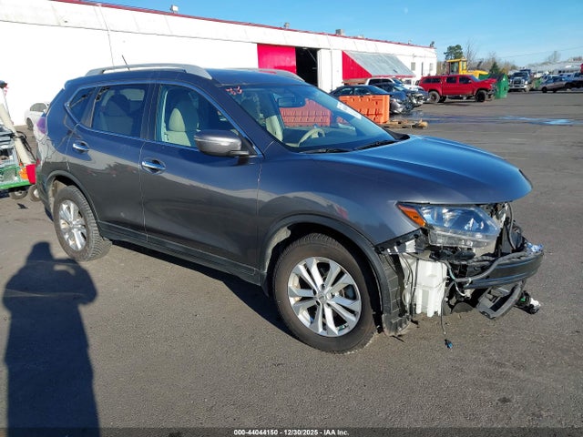 Nissan ROGUE SV 2015 5N1AT2MV3FC924576 main image