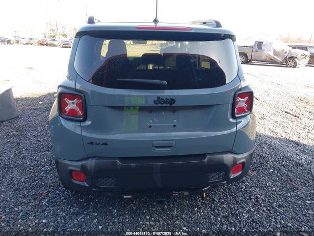 ZACCJBAB9JPH25629 Jeep Renegade Upland Edition 4x4