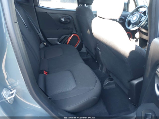ZACCJBAB9JPH25629 Jeep Renegade Upland Edition 4x4