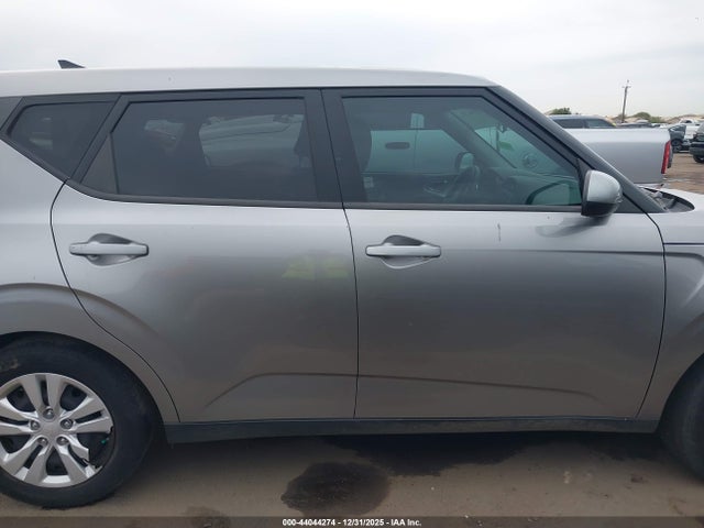 KNDJ23AU6P7188395 KIA SOUL LX
