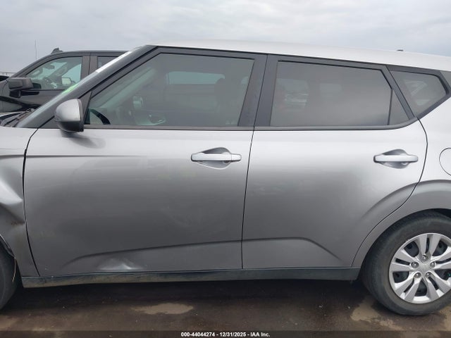 KNDJ23AU6P7188395 KIA SOUL LX