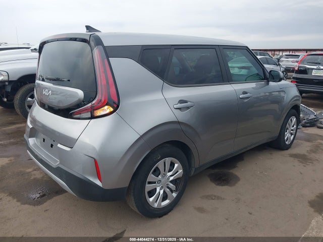 KNDJ23AU6P7188395 KIA SOUL LX