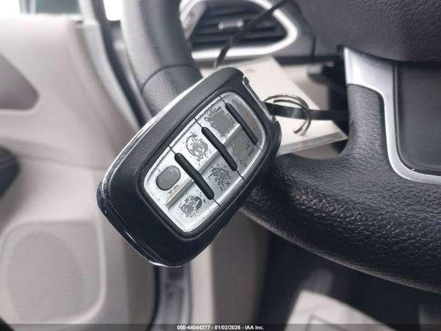 2020 CHRYSLER VOYAGER 2C4RC1DG9LR148637 Photo 10