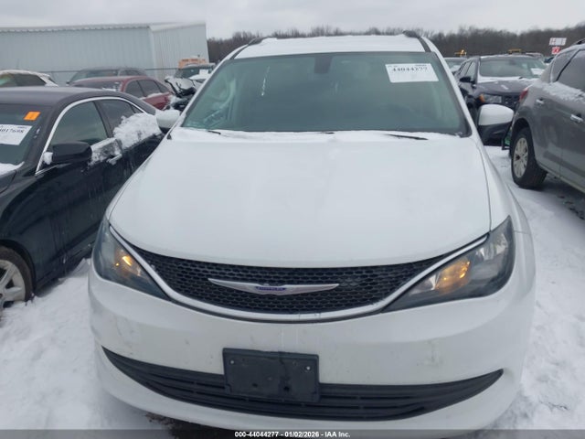 Продажа на аукционе авто 2020 Chrysler Voyager Lxi, vin: 2C4RC1DG9LR148637, номер лота: 44044277