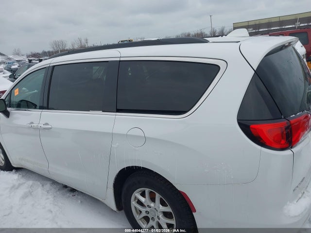 Продажа на аукционе авто 2020 Chrysler Voyager Lxi, vin: 2C4RC1DG9LR148637, номер лота: 44044277