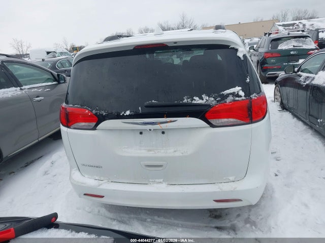 Продажа на аукционе авто 2020 Chrysler Voyager Lxi, vin: 2C4RC1DG9LR148637, номер лота: 44044277