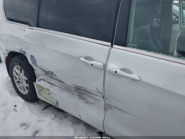 2020 CHRYSLER VOYAGER 2C4RC1DG9LR148637 Photo 5