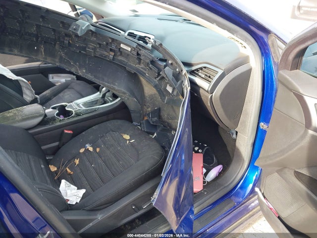 3FA6P0H79GR261621 Ford FUSION SE