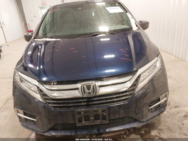 Honda Odyssey Touring 2018 5FNRL6H81JB010177 Image 13