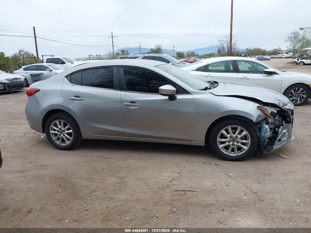 JM1BM1U71G1330518 Mazda Mazda3 I Sport