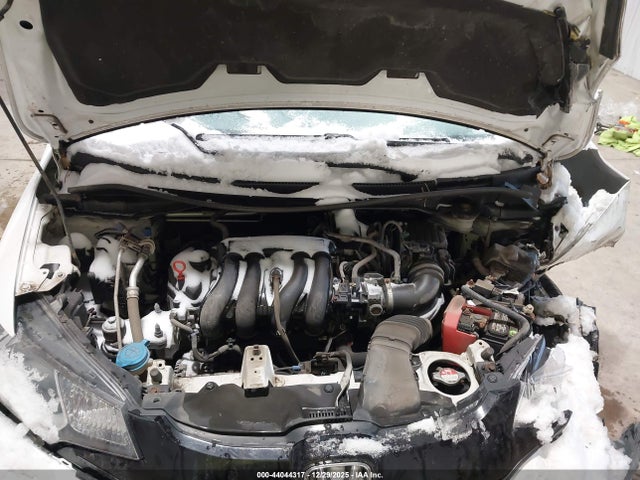 3HGGK5G56FM747813 Honda FIT LX