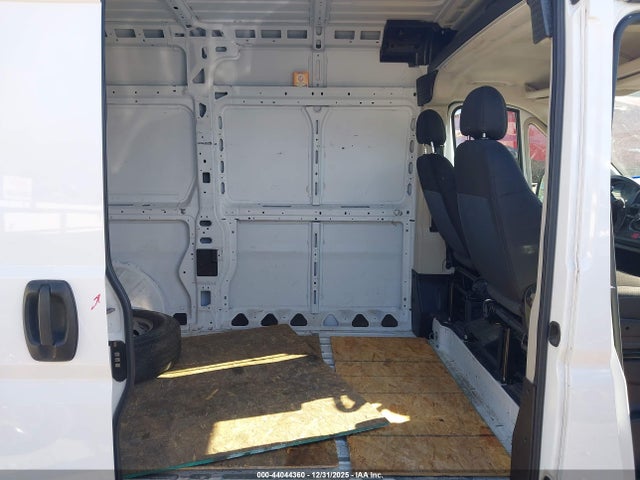 44044360 :رقم المزاد ، 3C6ERVCG7ME505622 vin ، 2021 Ram Promaster 2500 High Roof 136 Wb مزاد بيع