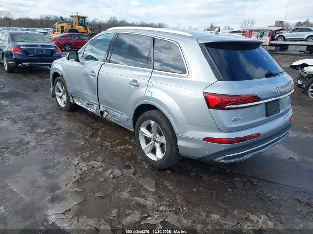 2022 AUDI Q7 WA1AJBF75ND012088 Photo 2