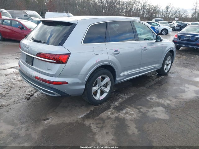 2022 AUDI Q7 WA1AJBF75ND012088 Photo 3