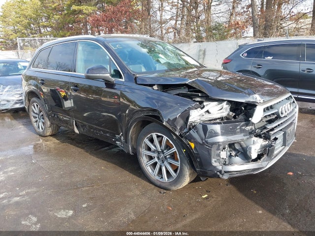 2019 AUDI Q7 WA1LAAF79KD040040 Photo 0