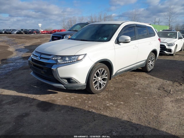 2016 MITSUBISHI OUTLANDER JA4AZ3A32GZ004801 Photo 1
