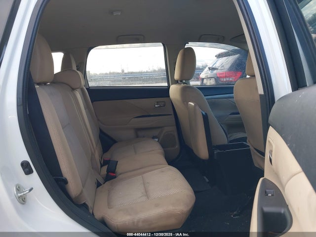 2016 MITSUBISHI OUTLANDER JA4AZ3A32GZ004801 Photo 7