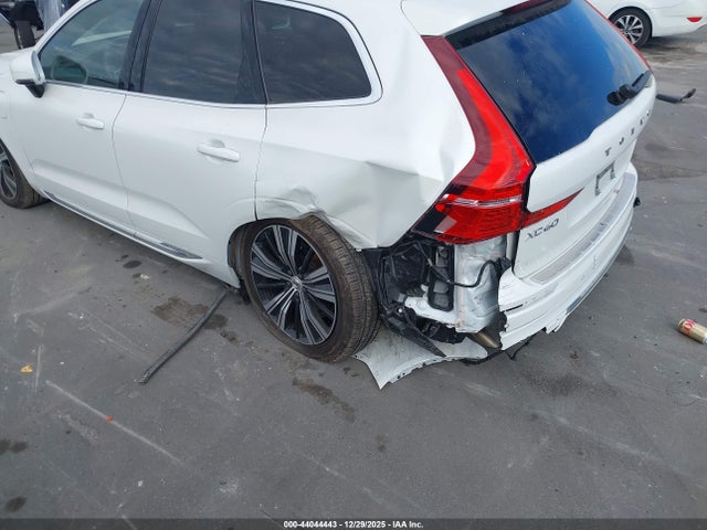 2023 VOLVO XC60 RECHARGE PLUG-IN HYBRID YV4H60DA1P1376177 Photo 5