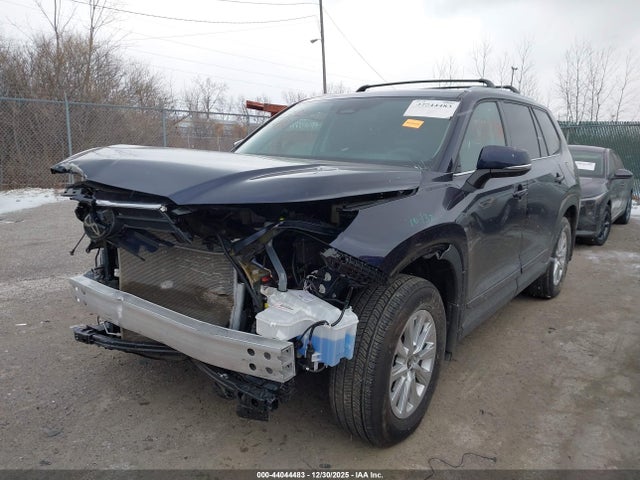 Toyota Grand Highlander Xle 2025 5TDAAAB58SS092636 Image 2