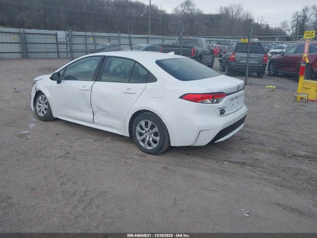 5YFEPMAE7MP216961 Toyota COROLLA LE