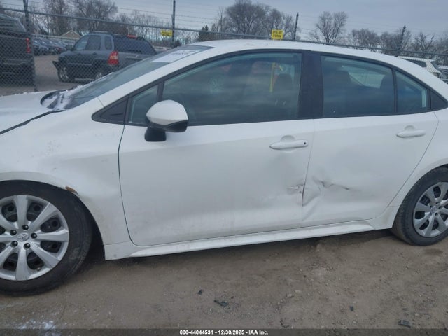 5YFEPMAE7MP216961 Toyota COROLLA LE
