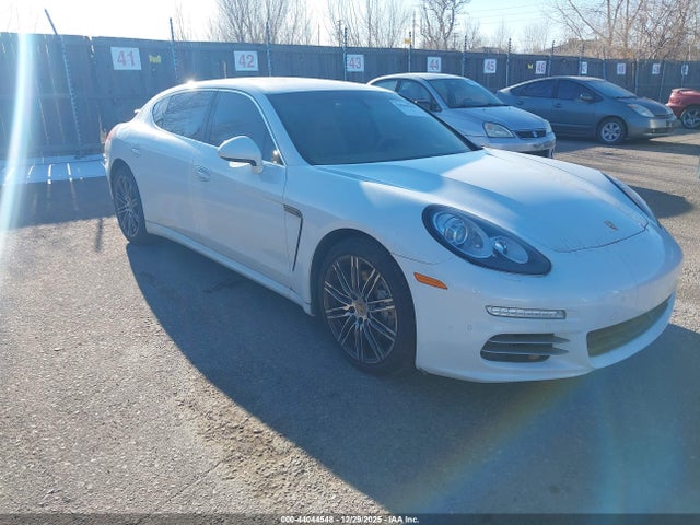 2014 PORSCHE PANAMERA WP0BB2A7XEL064059
